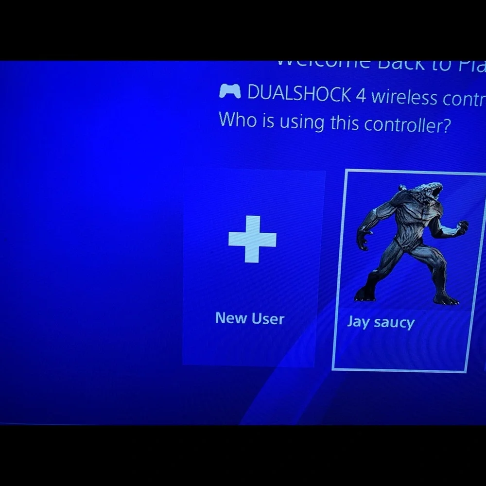 Ps4 Pro - Picture 3 of 5